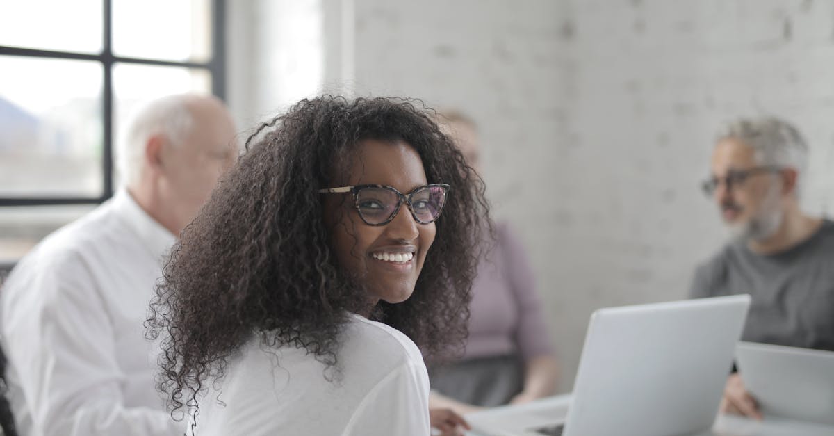 剑侠世界：详情下载教程APP定位置